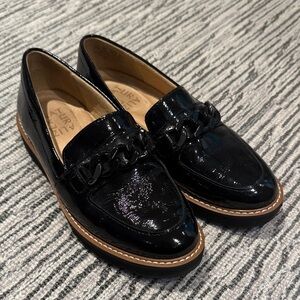 Naturalizer black Patent Leather Loafers with Chain Detail rubber sole